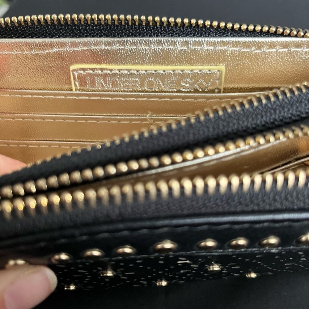 Wallet - Picture 4 of 6